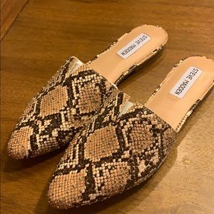 Steve Madden Ally Snake-Embossed Slip-on Mule 8.5